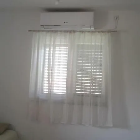 Lägenhet Kreso I Niko Grebaštica